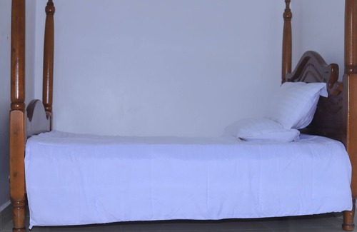 Bundibugyo Hotel | Rainbow guest house bundibugyo