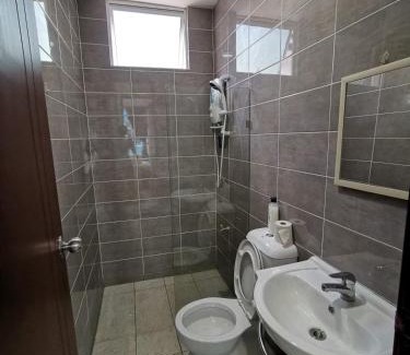 Sandakan Apartment | Rainbow homestay 22