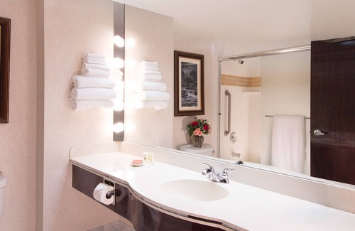 West Wendover Resort | Rainbow Hotel Casino by Peppermill Resorts