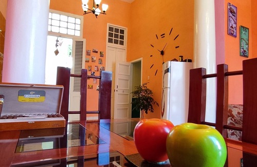 Centro Havana Apartment | Rainbow House
