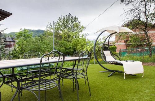 Esino Lario Apartment | Rainbow House