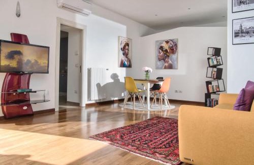 Tempio Pausania Apartment | Rainbow House