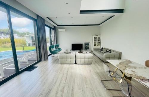 Serradas Villa | rainbow house