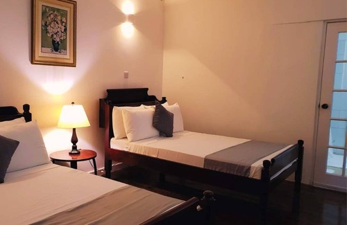 St. Andrew Hotel | Rainbow Inn