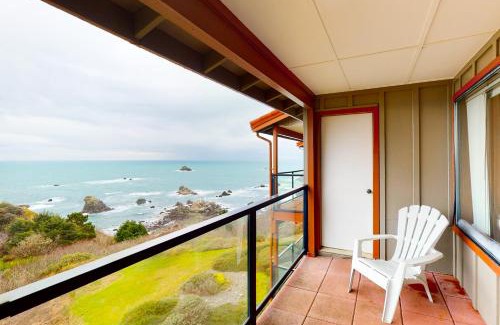 Brookings Apartment | Rainbow Rock 303