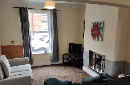 Selby House | Raincliffe Cottage, Town Centre Location