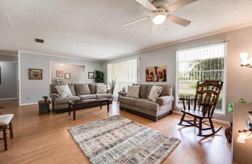 Lakeside House | Rainey 5577