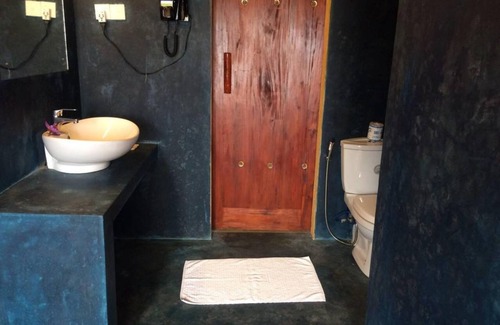 Kalawana Hotel | Rainforest Edge