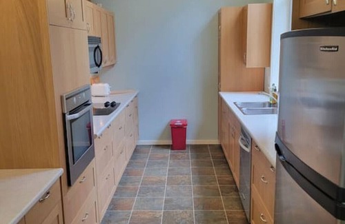 Bowen Island Apartment | Rainforest Retreat · Relaxing 1 bdr + den rainforest retreat with patio