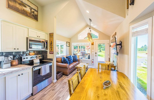 Forks Cabin | Rainforest Retreat Tiny Home #20 Fishing Cabin