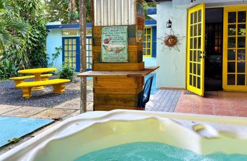 Mameyes II House | Rainforest View 4 bed 3 bath Hot Tub - Generator