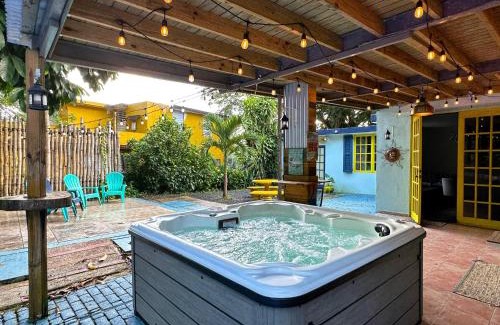 Mameyes II House | Rainforest View 4 bed 3 bath Hot Tub - Generator