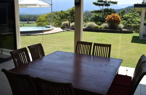 Bamboo House | Rainforest views 3 bed, 2 bath. Whole of house or per room B&B accommodation.