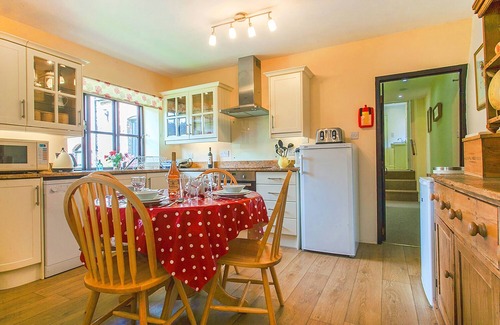 Brushford Cottage | RAINSBURY HOUSE, pet friendly, character holiday cottage in Dulverton