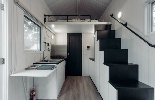 Sarsfield House | Raintree Farmstay by Tiny Away