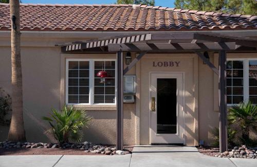 Palm Springs Resort | Raintree's Cimarron Golf Resort Palm Springs