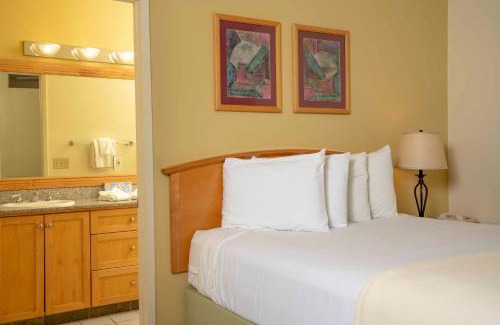 Palm Springs Resort | Raintree's Cimarron Golf Resort Palm Springs