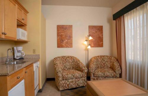 Palm Springs Resort | Raintree's Cimarron Golf Resort Palm Springs