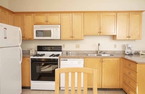 Palm Springs Apartment | Raintree's Cimarron Golf Resort