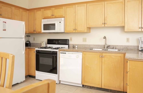 Palm Springs Apartment | Raintree's Cimarron Golf Resort