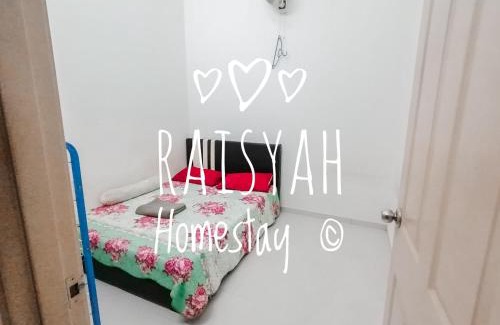 Krubong House | Raisyah Homestay, Melaka