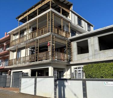 Henrietta Bed & Breakfast | Raj Adventures Hideaway - 7 Cascades