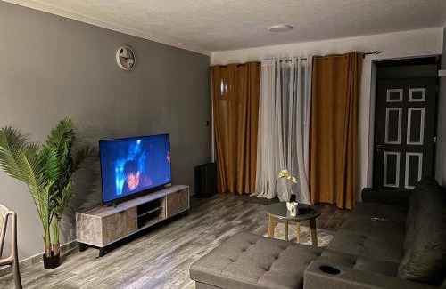 Henrietta Bed & Breakfast | Raj Adventures Hideaway - 7 Cascades