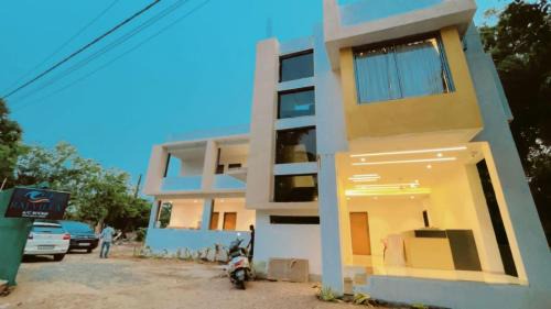 Daman House | Raj Villa