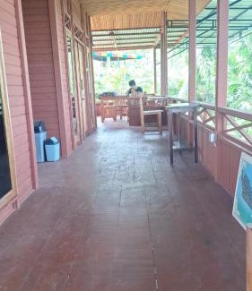 Waisai House | Raja Ampat Koba-koba Guest House