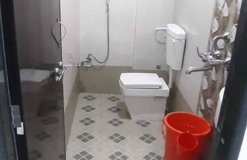 Kolhapur Hotel | Rajhuns Deluxe Lodging