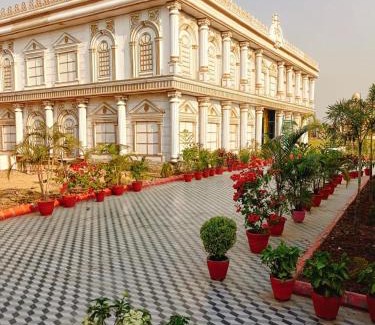 Singrauli Hotel | Rajwada Palace and Marriage Garden