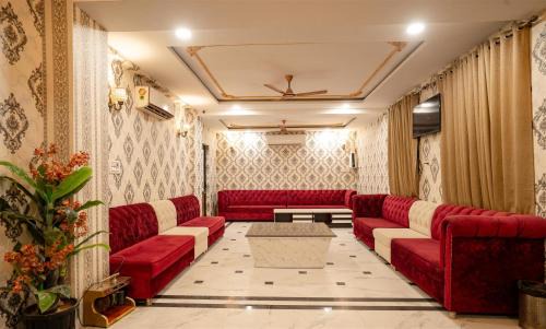 Raipur Hotel | RAJWADA RESORT & HOTEL