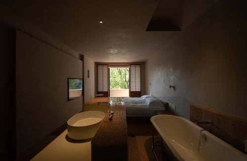 Lucheng District Hotel | Rakuhotel