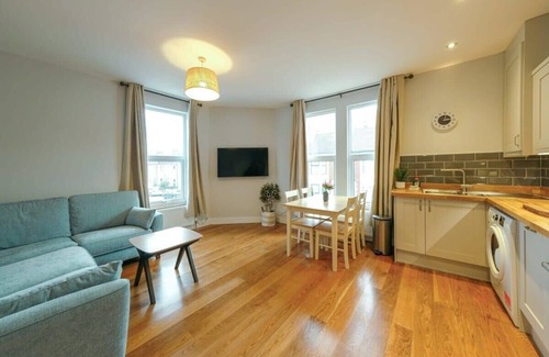 Southville Apartment | Raleigh 2 Bedroom Apartment with parking