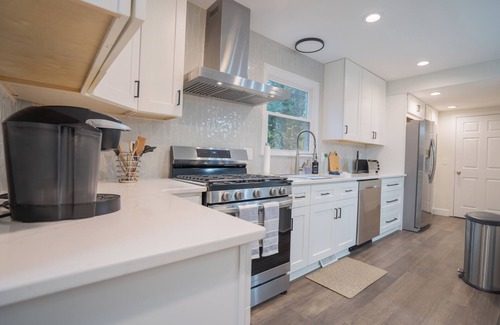 North Raleigh House | Raleigh Retreat near North Hills