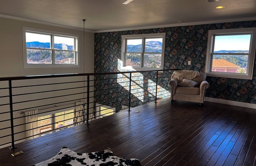 Spearfish House | Rally Rental in Sandstone Hills!