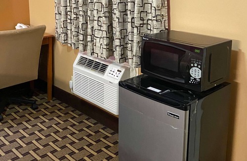 Fruitvale Hotel | Rama Inn Bells