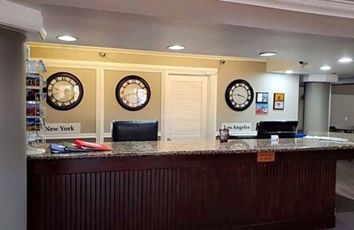 Barstow Hotel | Ramada by Wyndham Barstow