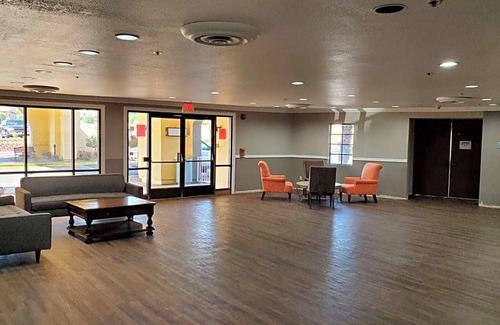 Barstow Hotel | Ramada by Wyndham Barstow