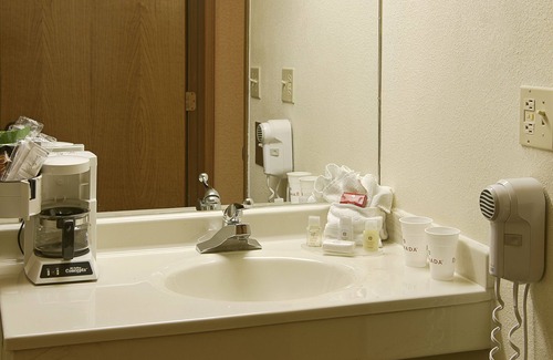 Bettendorf Hotel | Ramada by Wyndham Bettendorf