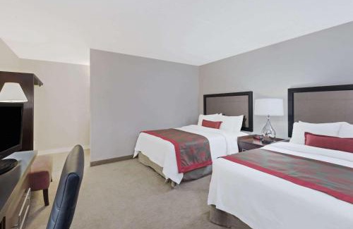 Neponset - Port Norfolk Hotel | Ramada by Wyndham Boston