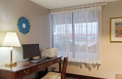 Neponset - Port Norfolk Hotel | Ramada by Wyndham Boston