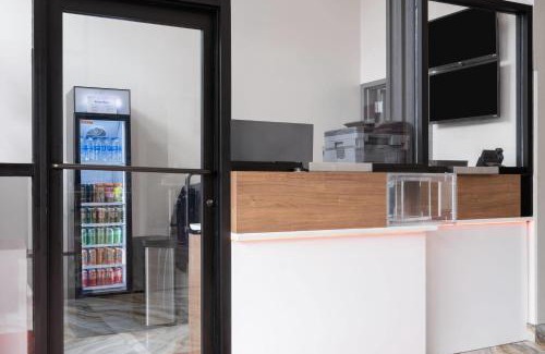 Midwood Hotel | Ramada by Wyndham Brooklyn Near Flatbush