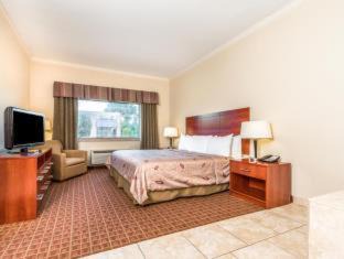 College Station Hotel | Ramada by Wyndham College Station