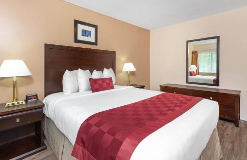 Coquitlam Hotel | Ramada by Wyndham Coquitlam
