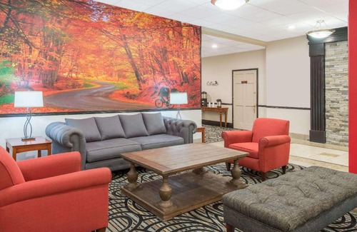 Cumberland Hotel | Ramada by Wyndham Cumberland Downtown