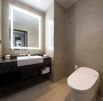 Bongmyeong-dong Hotel | Ramada by Wyndham Daejeon