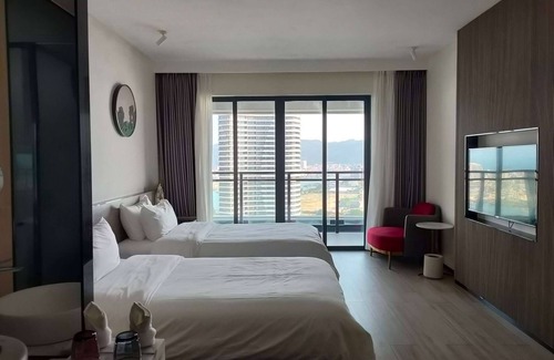 Huidong Hotel | Ramada By Wyndham Huizhou Double Moon Bay