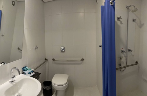 Aleixo Hotel | Ramada by Wyndham Manaus Torres Center