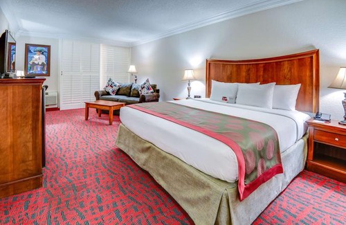 Metairie Hotel | Ramada by Wyndham Metairie New Orleans Airport